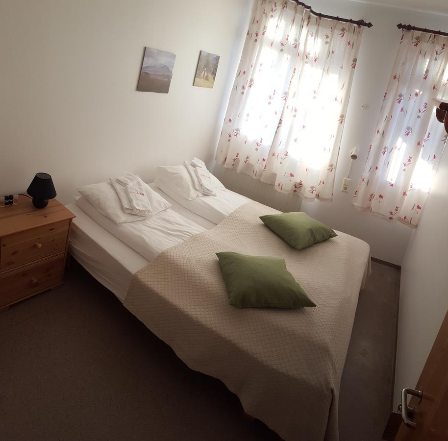 Guesthouse Leirubakki Asolfsstathir Kültér fotó