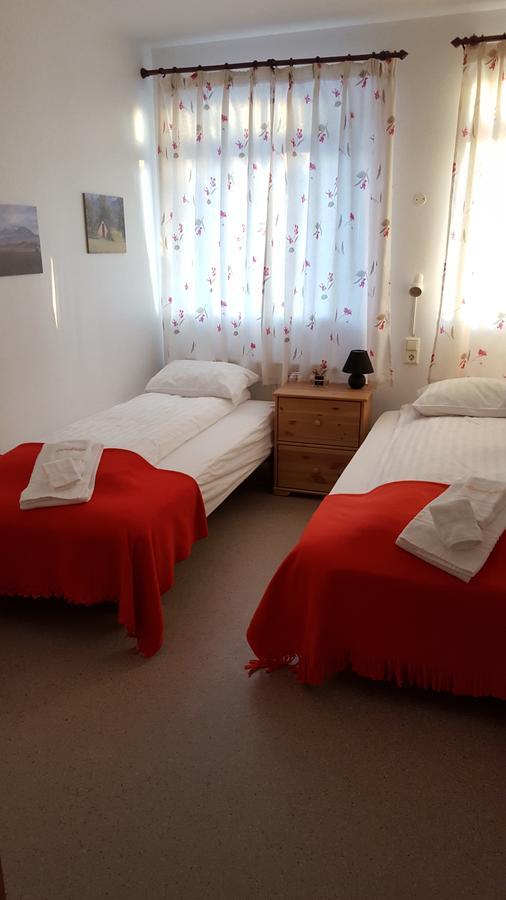 Guesthouse Leirubakki Asolfsstathir Kültér fotó